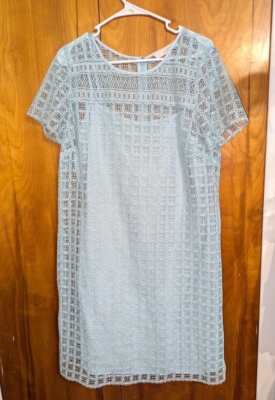 LOFT Blue Lace Lined Shift Dress Round Neck Short Sleeve Knee Length Size 14